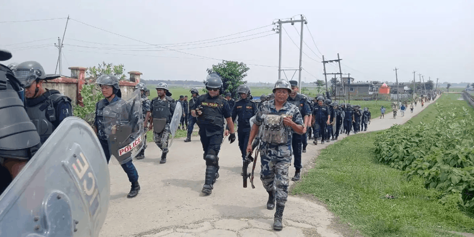 प्रहरीले लखेट्दा पोखरीमा डुबेका किशोरको शव भेटिएपछि विराटनगर तनावग्रस्त