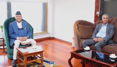 प्रधानमन्त्री ओली र  काङ्ग्रेसका सभापति  देउवा विच भेटवार्ता Image