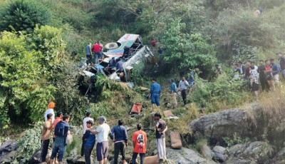 Tragedy Strikes in North India: Bus Plunges into Ditch Image