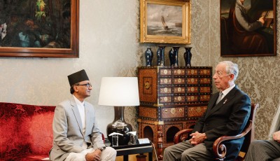 राजदूत पौडेलद्वारा ओहदाको प्रमाणपत्र पेस Image