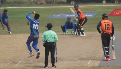 प्रधानमन्त्री कप क्रिकेट : मधेसद्वारा कोशीलाई २८५ रनको लक्ष्य Image