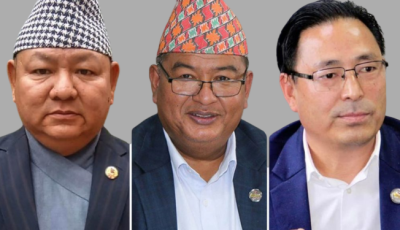 पार्टी निर्णय बहिष्कार गरिरहेका, पार्टी भित्रका कि वाहिर जादैं गरेका एकीकृत समाजवादी सांसदहरू Image