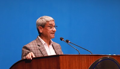 पूर्वविशिष्टलाई कानुन बनाएर सेवासुविधा दिन उपयुक्त हुन्छ : गृहमन्त्री लेखक Image