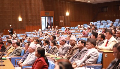 संसद् गतिरोध– रास्वपा सांसदद्वारा बैठक अवरुद्ध Image