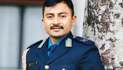 जेठ महिनाको ‘उत्कृष्ट प्रहरी’ उपाधि इन्स्पेक्टर खड्कालाई