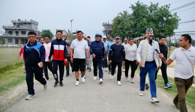 राजावादी आन्दोलनको निहुँमा सत्ता हत्त्याउने प्रचण्डको प्रयास असफल, हिँडे अभियानमा Image