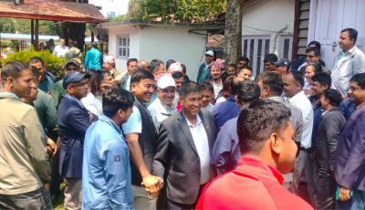 शिक्षकको माग सम्बोधन नहुँदै निजामती कर्मचारी आन्दोलित, राज्य व्यवस्था तथा सुशासन समितिको कार्यालय घेराउ Image