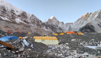 वसन्तकालीन हिमाल आरोहण अनुमति खुला, सगरमाथाका लागि तयारी तीव्र Image