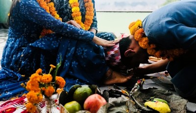 रास्वपा सांसद विनिताले महिनावारीमै लगाइन भाइलाई टिका, सर्वसाधारणले भने सस्ता स्टन्ट गर Image