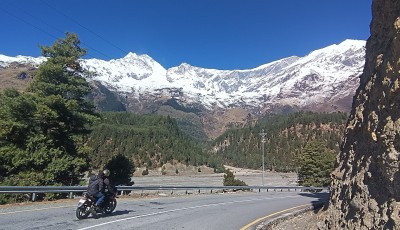 बोक्सीखोला बजार र धौलागिरि हिमाल Image