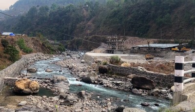 सीमा विवादका कारण बसपार्क निर्माण अवरुद्ध Image