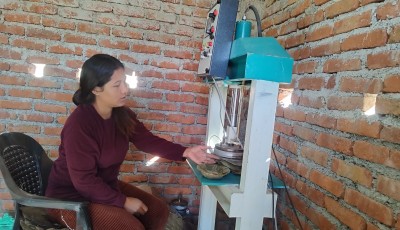 दुनाटपरी बेचेर स्वरोजगार बन्दै दाङका महिला Image
