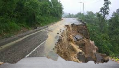 पूर्वपश्चिम राजमार्ग  आज १ बजे सम्म बन्द हुने Image