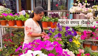 फूल बिक्री गरेरै मासिक दुई लाख आम्दानी Image