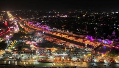 Ayodhya Sets Guinness Record with 2.51 Million Diyas Lit for Diwali Celebration Image