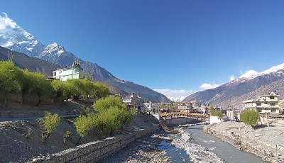 जोमसोम बजार Image
