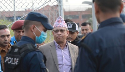 पूर्वमन्त्री अधिकारीमाथि मुद्दा नचलाउने निर्णयविरुद्धको रिट दर्ता गर्न अस्वीकार Image
