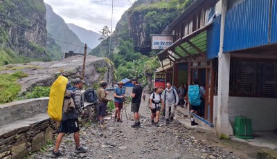 "मनास्लु क्षेत्रमा पर्यटकको रेकर्ड तोडियो: १० हजारभन्दा बढी विदेशी आगन्तुक" Image
