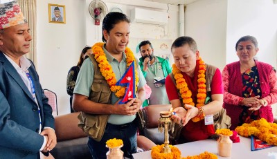 एक सय ६२ सडक मानवको उद्धार Image