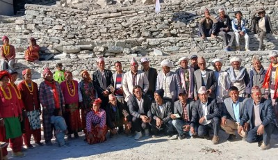 बझाङ्गमा एमाले र काँग्रेस परित्याग गरी १५ जना माओवादी केन्द्रमा प्रवेश Image