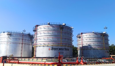 दक्षिण एसियाको पहिलो अन्तरदेशीय पाइपलाइनबाट आयल निगमले पेट्रोल र मट्टितेल ल्याउने Image