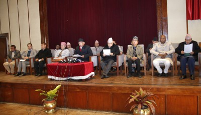 प्रचण्डले मागे प्रधानमन्त्री ओलीको राजीनामा Image