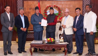 बाढी र पहिरो पीडितहरूको लागि सहकार्यमा ओली र विपक्षी दल Image