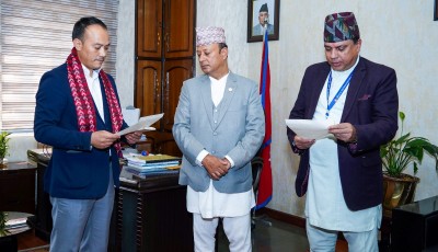 राष्ट्रिय प्रसारण ग्रीड कम्पनीका सिइओ सागर श्रेष्ठले गरे शपथ ग्रहण Image