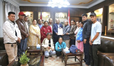बाल खेलाडीहरूको मृत्युपछि उच्चस्तरीय छानबिनको लागि अध्यक्ष दाहालको प्रतिबद्धता Image
