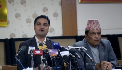 डाक्टर र नर्सको तलब बढाउने सरकारको तयारी Image