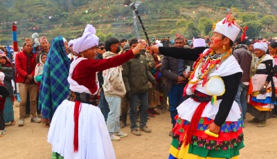 भल्कोटमा अझै जीवित छ सयौँ वर्ष पुरानो ‘पुतली नाच’ Image