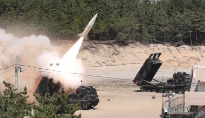 Russia Claims Ukraine Fired US-Supplied Long-Range Missiles at Border Region Image