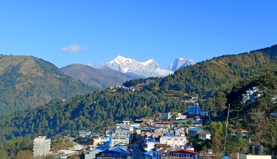 सल्लेरी र नुम्बुर हिमाल Image