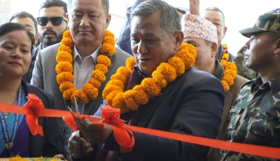 सञ्चारमन्त्री गुरुङद्वारा मर्स्याङ्दी गाउँपालिकाको भवन उद्घाटन Image