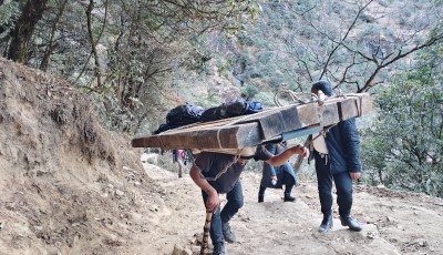 उकालोमा पसिनाको कथा Image