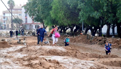 स्पेनमा बाढीका कारण मृत्यु हुनेको सङ्ख्या २११ पुग्यो, प्रभावित क्षेत्रमा थप १० हजार सैनिक पठाइयो Image