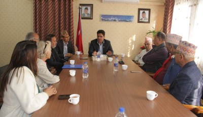 निजी क्षेत्रको समस्या समाधान गर्दै अघि बढ्ने: मन्त्री भण्डारी Image