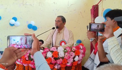 ‘राजतन्त्र ब्युँताउनु दिवास्वप्न’ Image