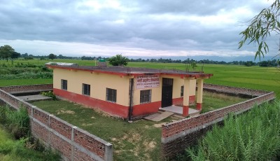 ४० लाख लागतमा निर्माण गरिएको आयुर्वेद औषधालय भवन उपयोगविहीन Image