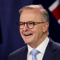 इन्धन मूल्यले थिचेपछि अस्ट्रेलियाको ठूलो निर्णय: ३ महिनाका लागि करमा आधा कटौती Image