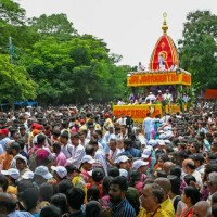 भारतीय मन्दिरमा भागदौड हुँदा तीनको मृत्यु Image