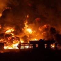 इरान टुक्र्याउने र तेल नियन्त्रण गर्ने अमेरिकी योजना रहेको छ - विश्लेषक Image