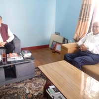 प्रचण्ड र झलनाथ खनालबीच भेटवार्ता Image