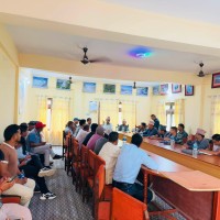 जीप दुर्घटनापछि बझाङका सबै पालिका एकजुट, उपचारका लागि कम्तीमा २.५ लाख सहयोग गर्ने Image