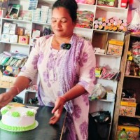 केक र बदाम सेक बनाएर महिनामा ३० हजार कमाउँदै कञ्चनपुरकी बसन्ती Image