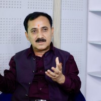 राजनीतिमा देखिएको नैतिकताको गिरावट र भ्रष्टाचारबारे दृष्टिकोण के छ ? Image