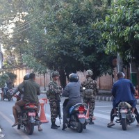 काठमाडौं उपत्यकामा भोलि पनि निषेधाज्ञा र कर्फ्यू Image
