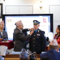 दर्ज्यानी चिह्न लगाइसकेपछि भक्कानिय महानिरीक्षक कार्की Image