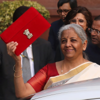 भारतमा आज नयाँ बजेट घोषणा हुँदै, आयकर छुट बढ्ने र सुन–चाँदीको भन्सार घट्ने अड्कल Image