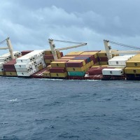 India Races to Contain Oil Spill After Container Ship Sinks Off Kerala Coast Image